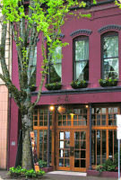 La Rambla--Next door to the Flats