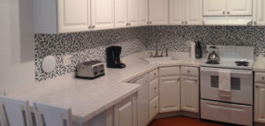 Flat 8 Kitchen• 3rd Street Flats